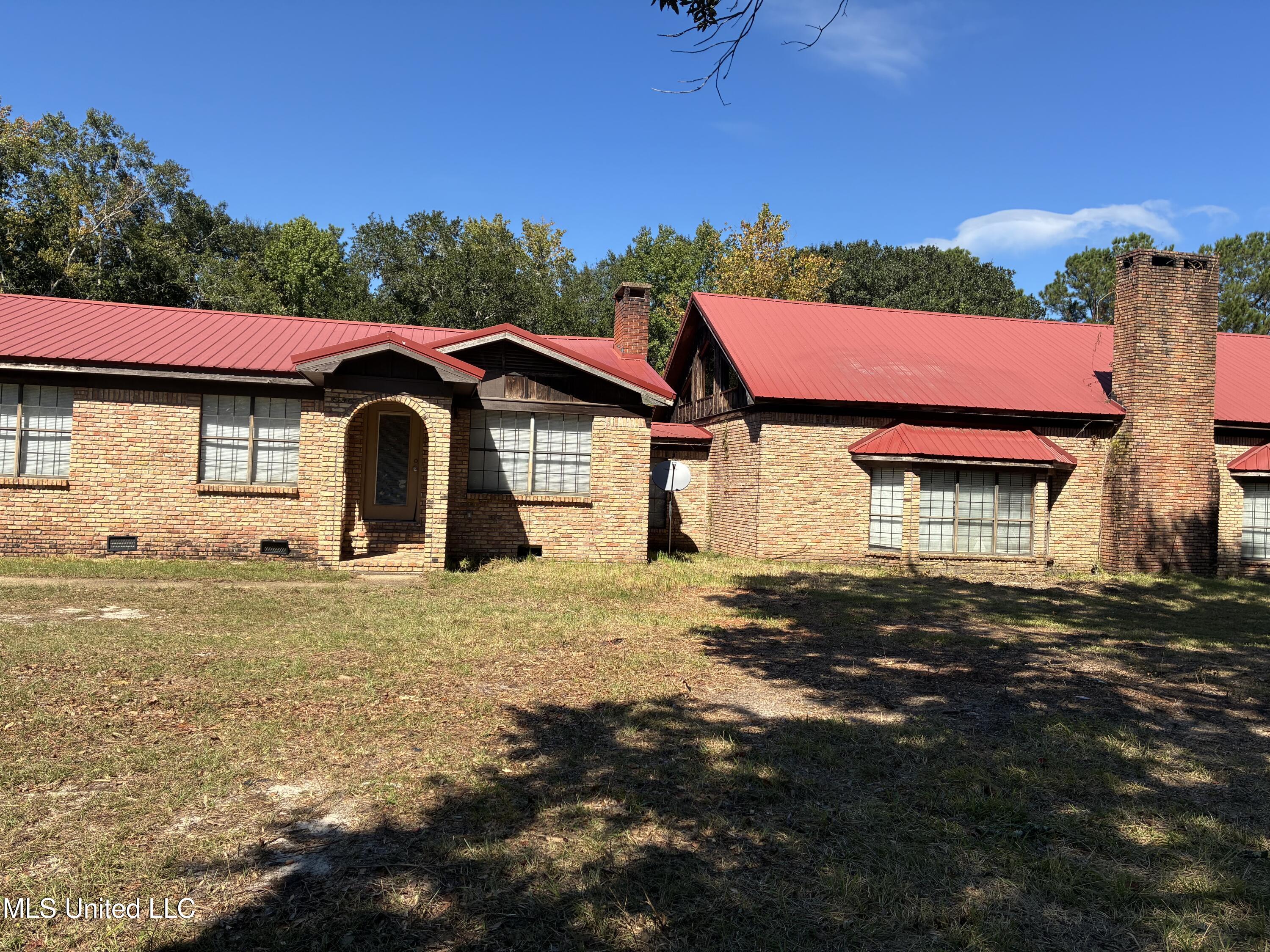 1008 Roys Road Gautier, MS 39553 - Photo 57 of 61 IMG_0771