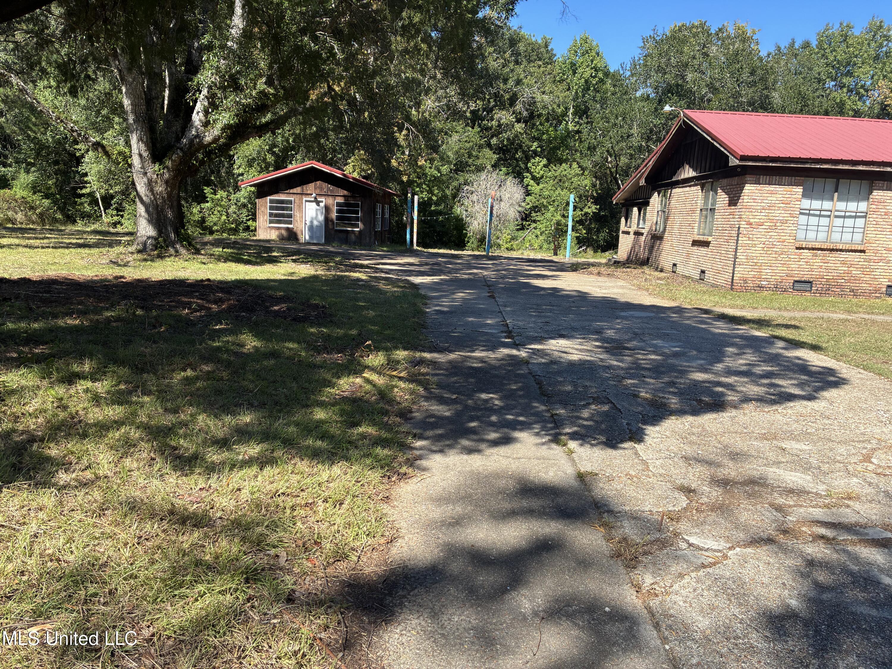 1008 Roys Road Gautier, MS 39553 - Photo 59 of 61 IMG_0768