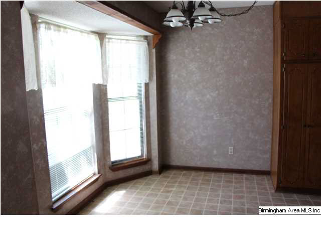 509 11th Street Northwest Alabaster, AL 35007 - Photo 10 of 28