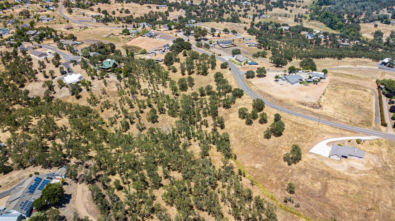 1375 Cheyenne Road Copperopolis, CA 95228 - Photo 4 of 7 a view of a covered with sky view