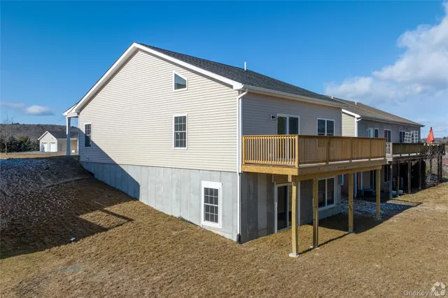 $2,790 | 53 Hillside Road, Pine Plains, NY 12567