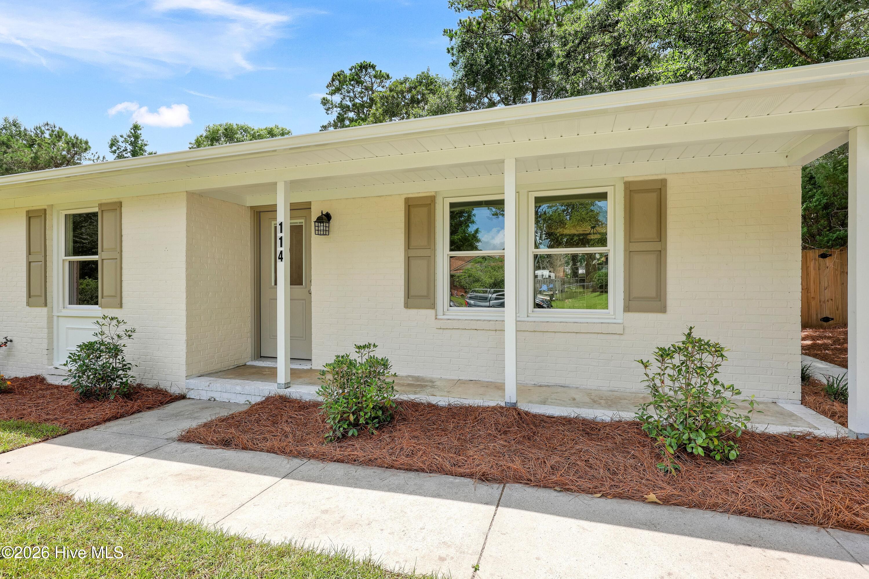 114 Springhill Road Wilmington, NC 28411 - Photo 4 of 28