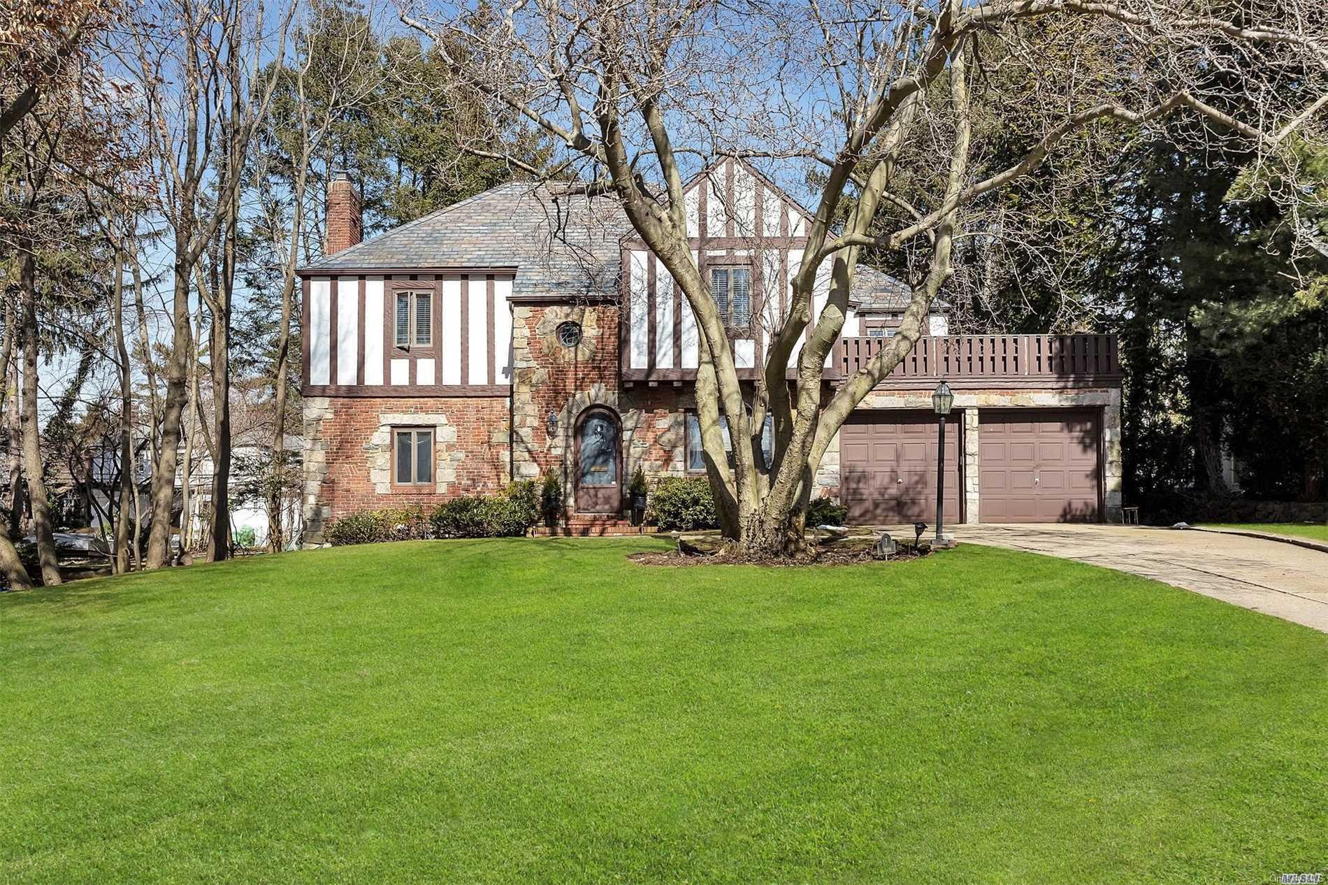 7 Stonehenge Road Great Neck, NY 11023 - Photo 1 of 1 a view of a house with a yard