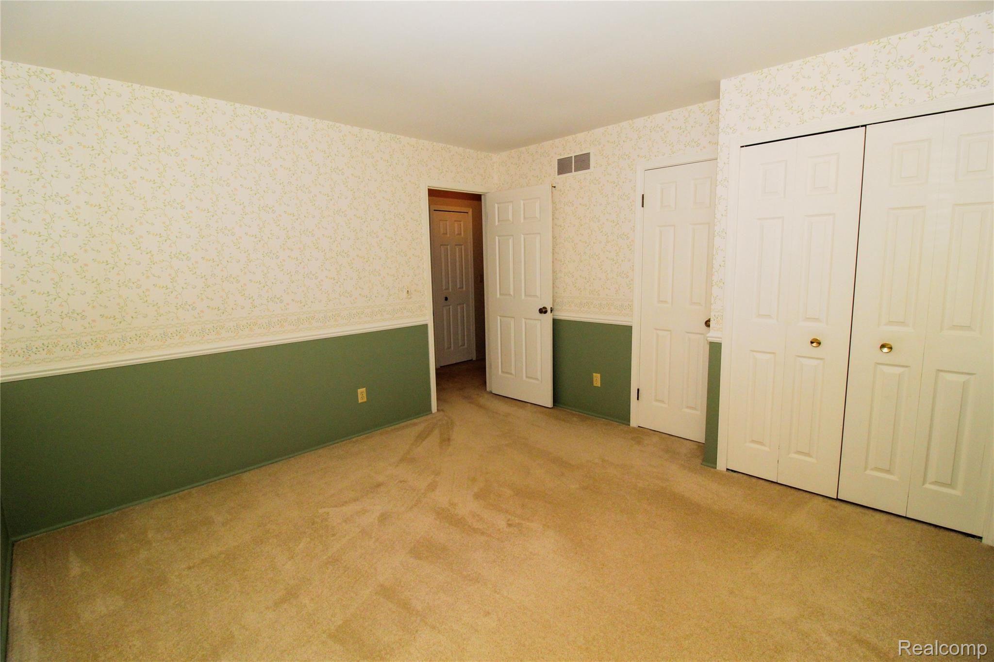 9032 East Bristol Road Davison, MI 48423 - Photo 21 of 62 Bedroom 5 (2).jpg