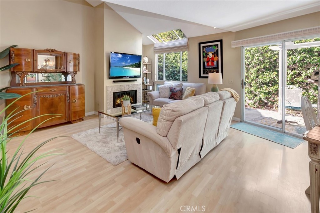 102 Santa Rosa Court Laguna Beach, CA 92651 - Photo 5 of 23