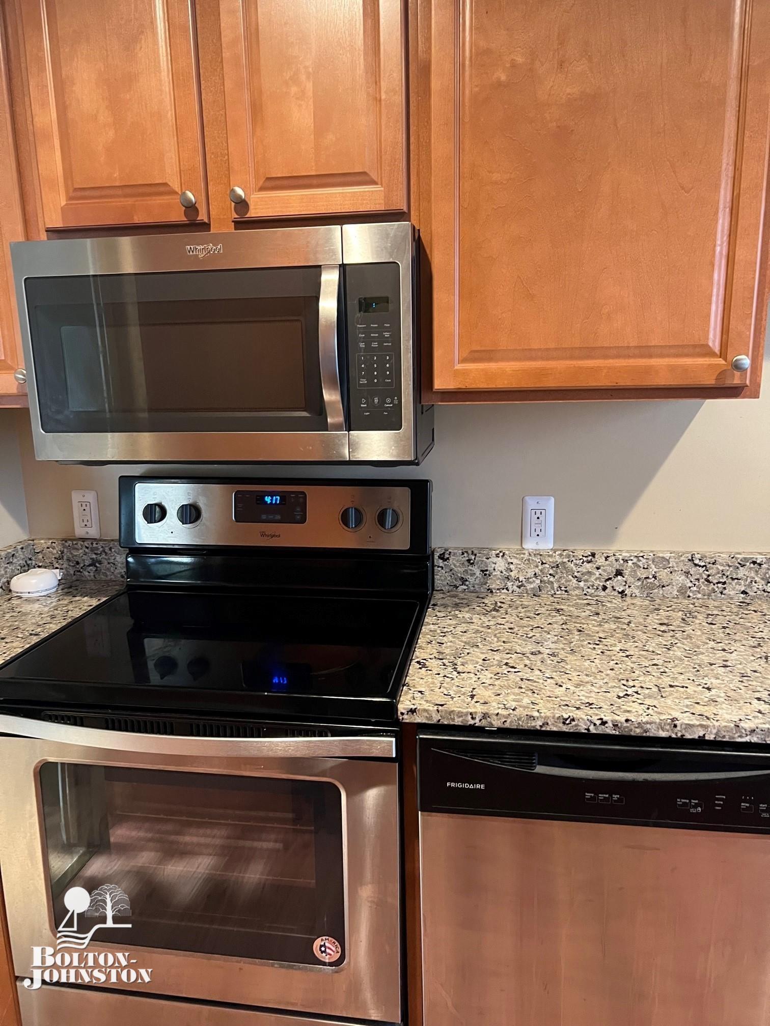 360 Rivard Boulevard Grosse Pointe, MI 48230 - Photo 6 of 16