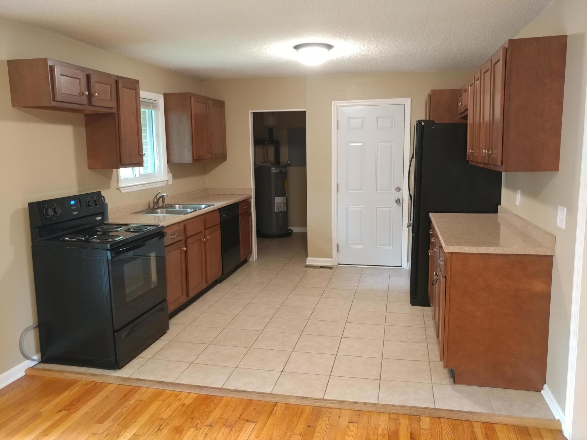 7733 Hancock Road Chattanooga, TN 37416 - Photo 2 of 14 0618191331