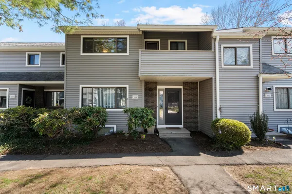 $289,900 | 113 Shagbark Drive, Unit 113, Derby, CT 06418