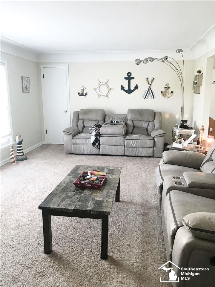 2025 Strasburg Road, Unit 2025 STRASBURG 2 ( UP) Monroe, MI 48161 - Photo 23 of 46