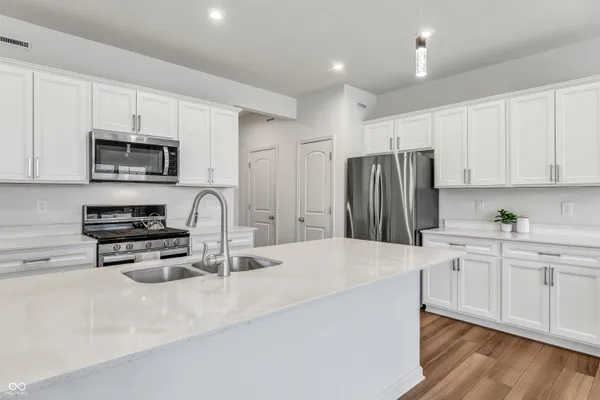 $324,900 | 640 Axford Bay Drive, Westfield, IN 46074