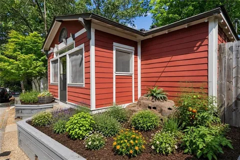 $549,900 | 209 Hampshire Avenue, Decatur, GA 30030