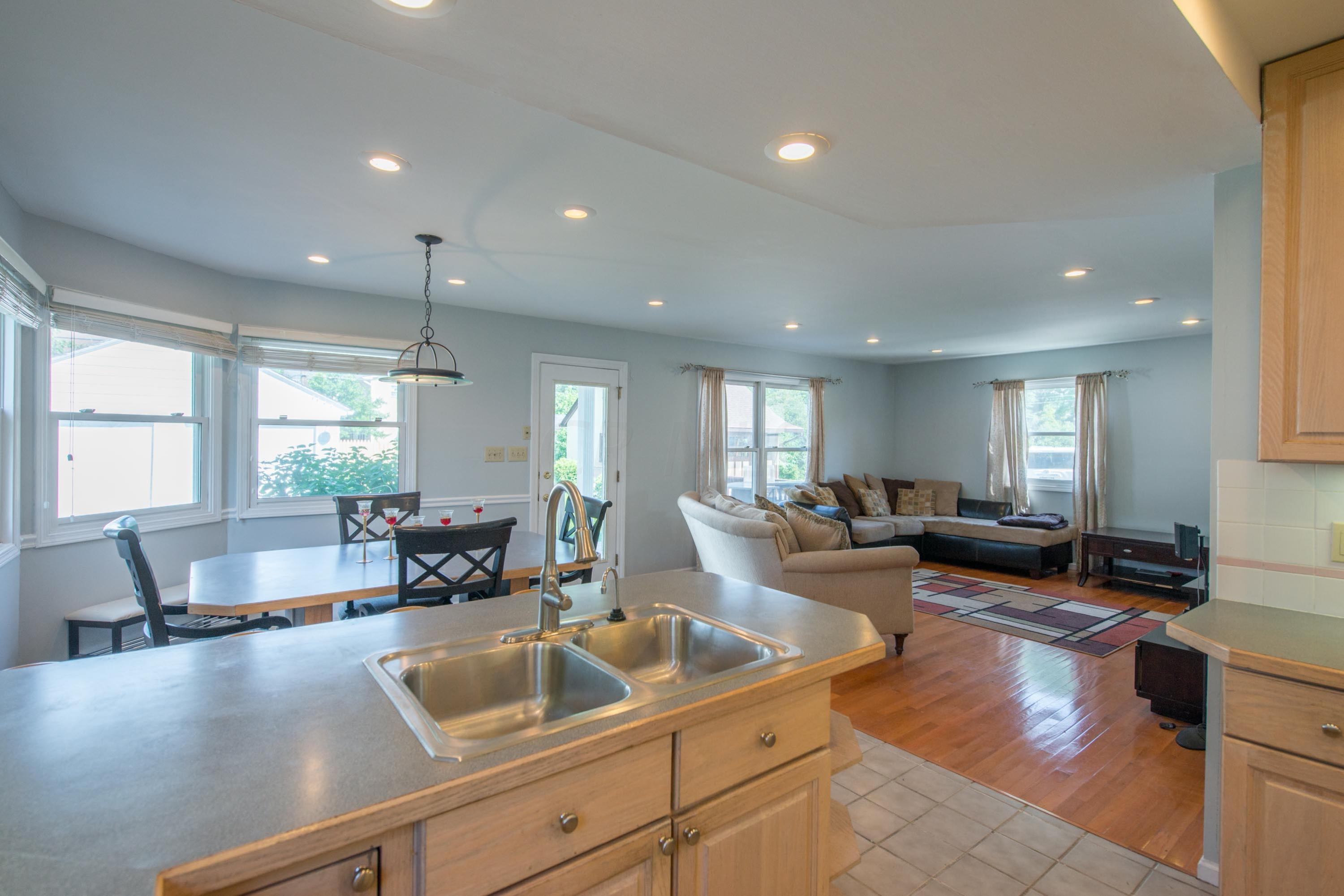 226 North Ardmore Road Columbus, OH 43209 - Photo 12 of 41