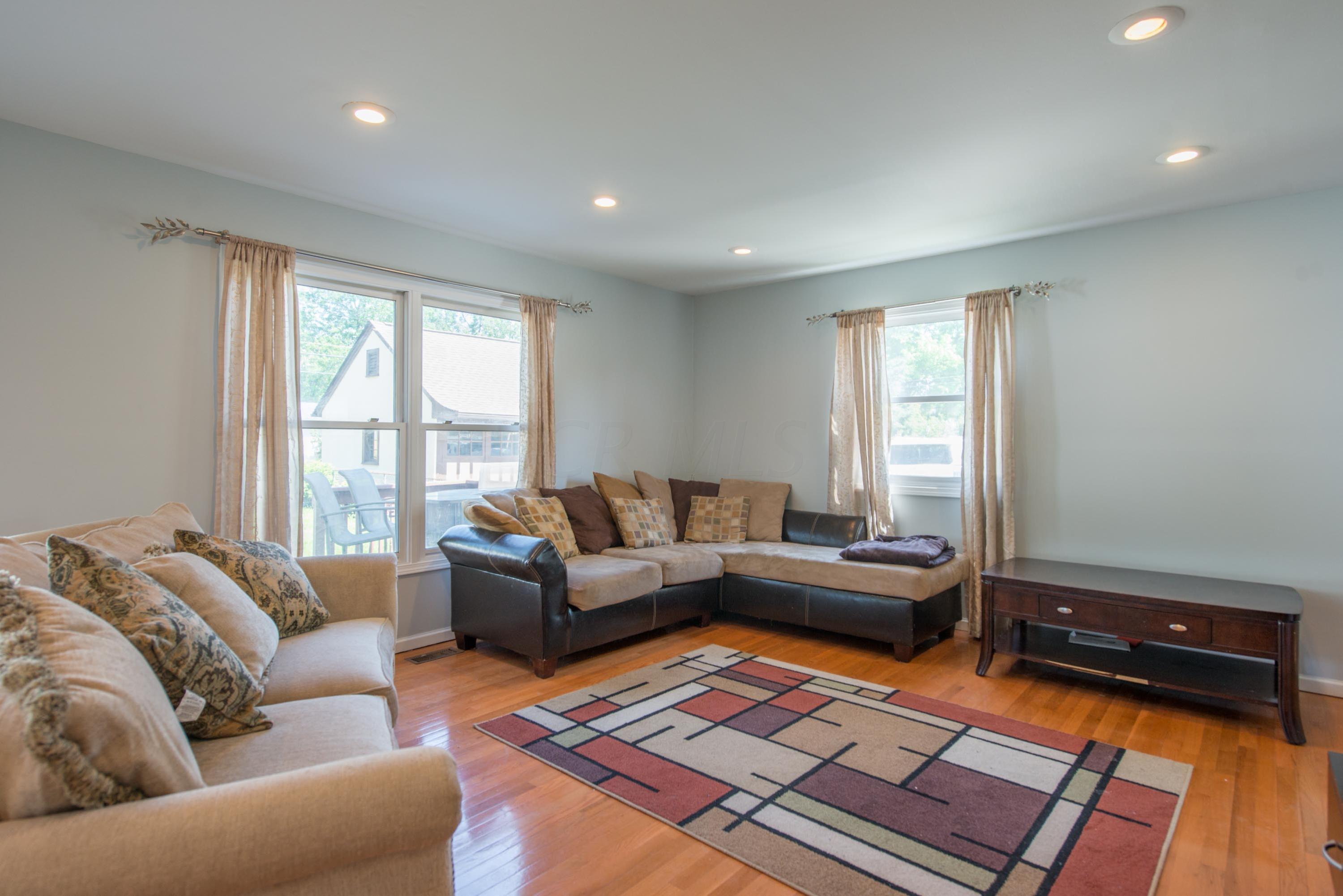226 North Ardmore Road Columbus, OH 43209 - Photo 13 of 41