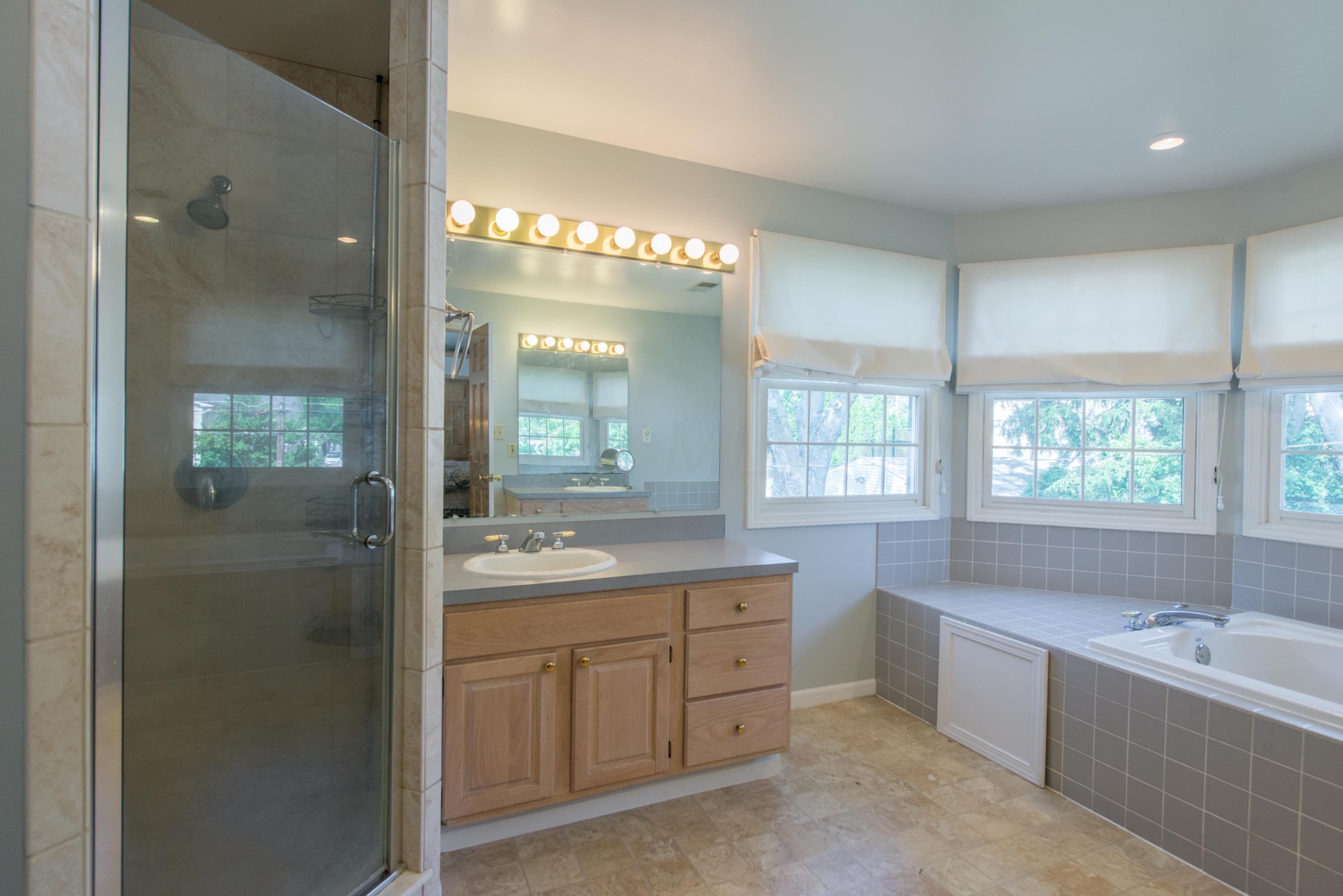 226 North Ardmore Road Columbus, OH 43209 - Photo 32 of 41