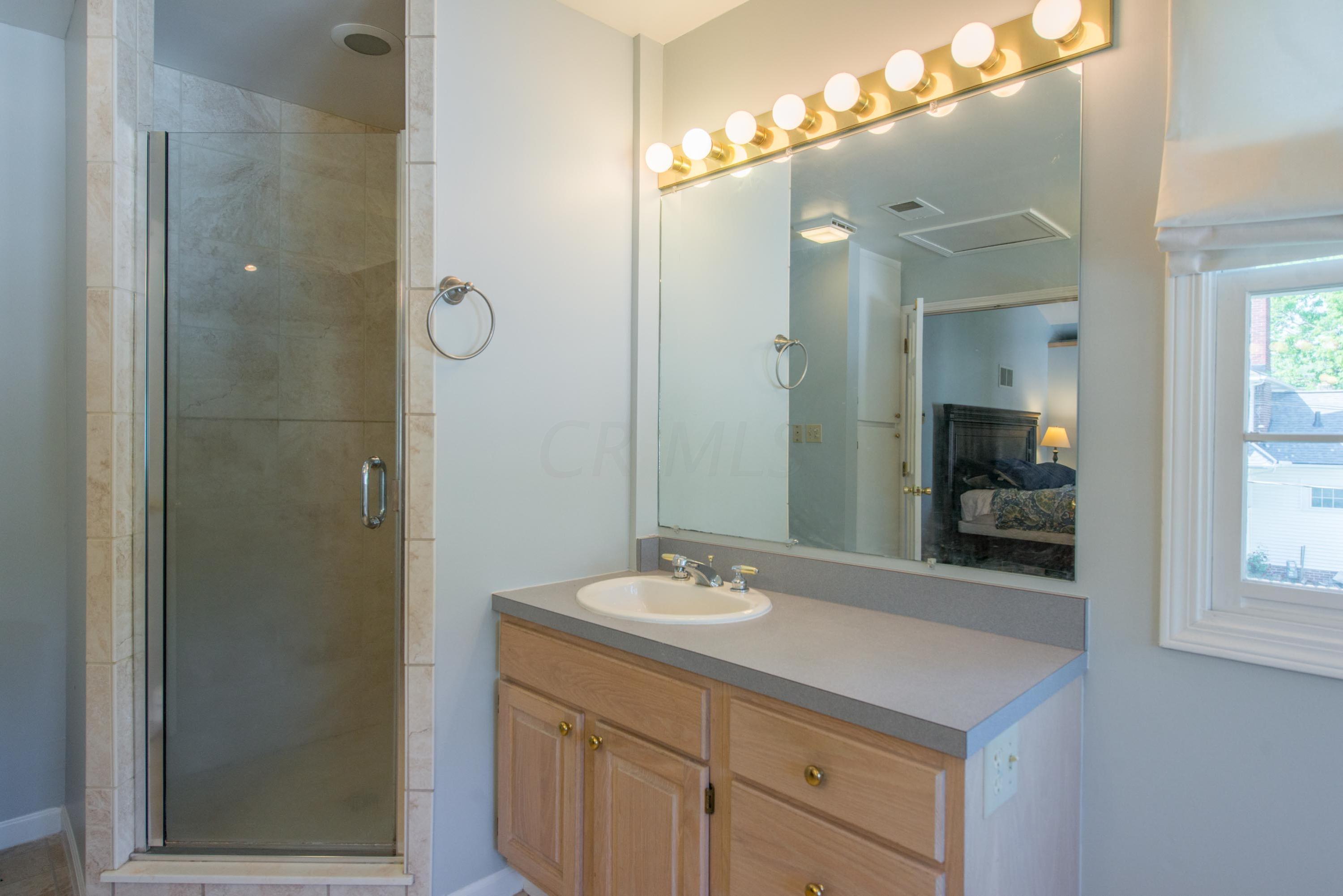 226 North Ardmore Road Columbus, OH 43209 - Photo 33 of 41