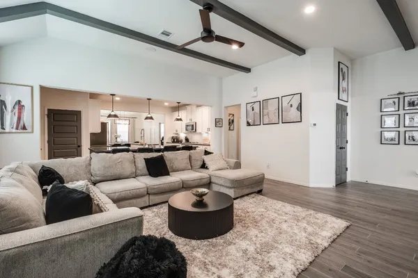 $3,300 | 14231 Angelina Drive, Baytown, TX 77523