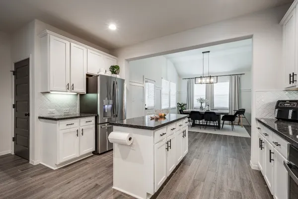 $3,300 | 14231 Angelina Drive, Baytown, TX 77523