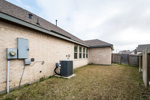 $3,300 | 14231 Angelina Drive, Baytown, TX 77523