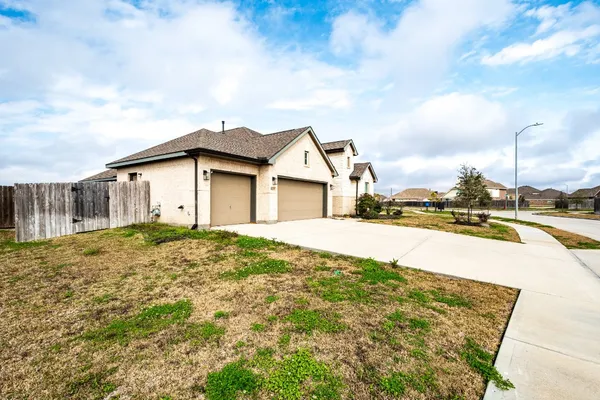 $3,300 | 14231 Angelina Drive, Baytown, TX 77523