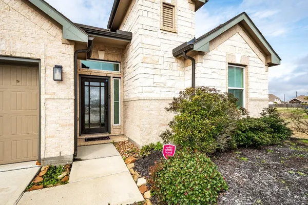 $3,300 | 14231 Angelina Drive, Baytown, TX 77523