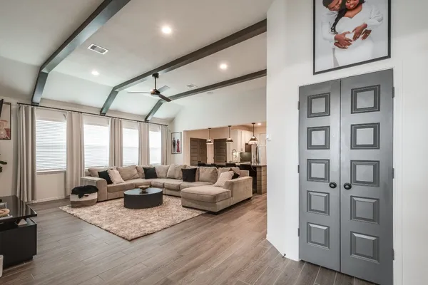 $3,300 | 14231 Angelina Drive, Baytown, TX 77523