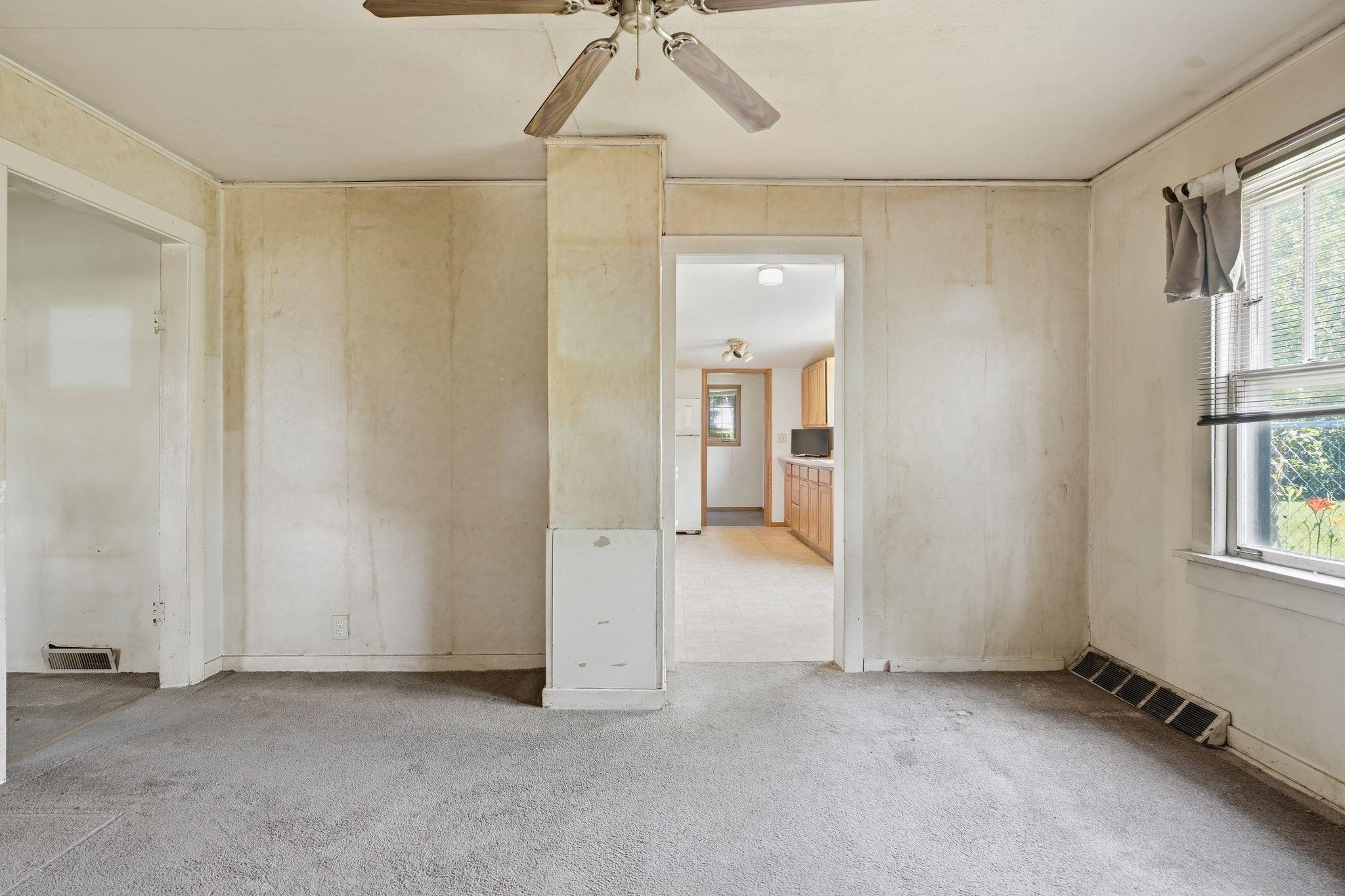 119 Rethke Avenue Madison, WI 53714 - Photo 13 of 36