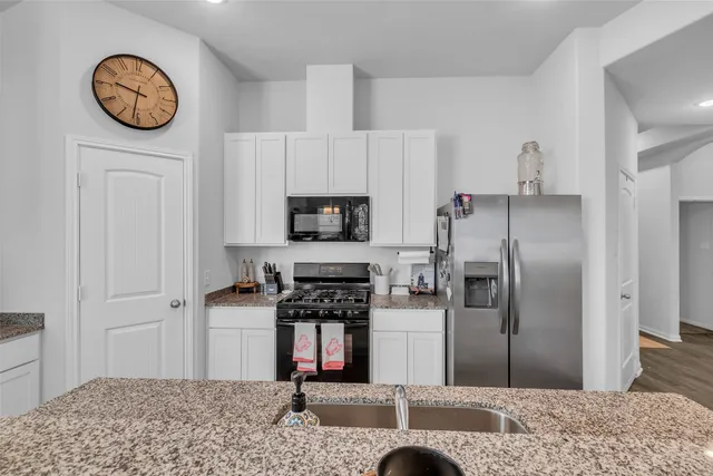 $2,100 | 740 Brown Road, Dayton, TX 77535