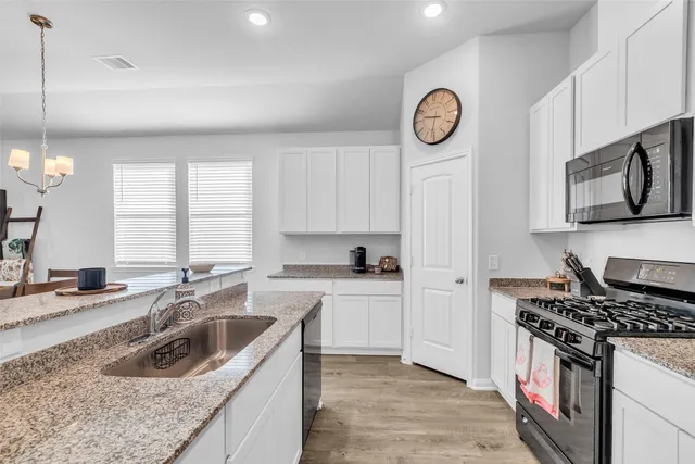 $2,100 | 740 Brown Road, Dayton, TX 77535