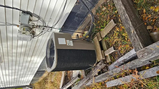 $135,000 | 54 Hillcrest Avenue, Fox Lake, IL 60020