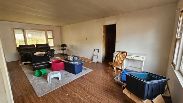 $135,000 | 54 Hillcrest Avenue, Fox Lake, IL 60020