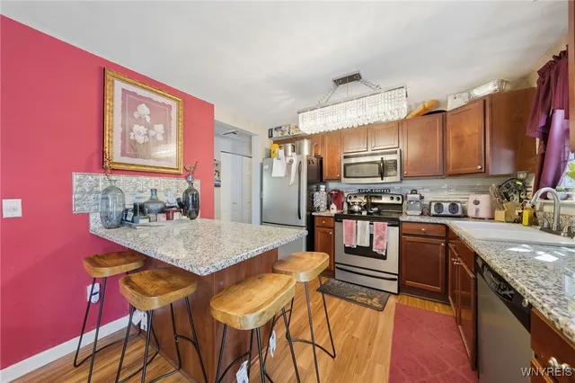 $229,900 | 6958 Academy Lane, Lockport Town, NY 14094