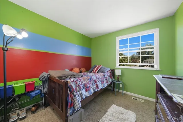 $229,900 | 6958 Academy Lane, Lockport Town, NY 14094