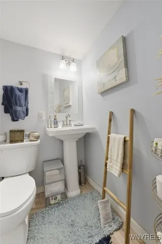 $229,900 | 6958 Academy Lane, Lockport Town, NY 14094