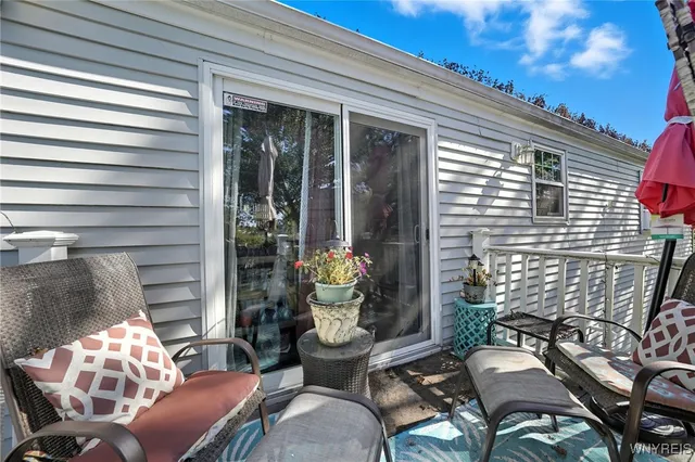 $229,900 | 6958 Academy Lane, Lockport Town, NY 14094