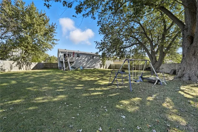 $229,900 | 6958 Academy Lane, Lockport Town, NY 14094