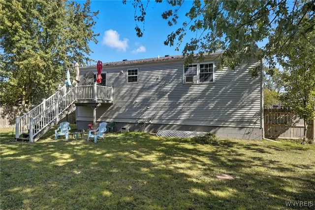 $229,900 | 6958 Academy Lane, Lockport Town, NY 14094