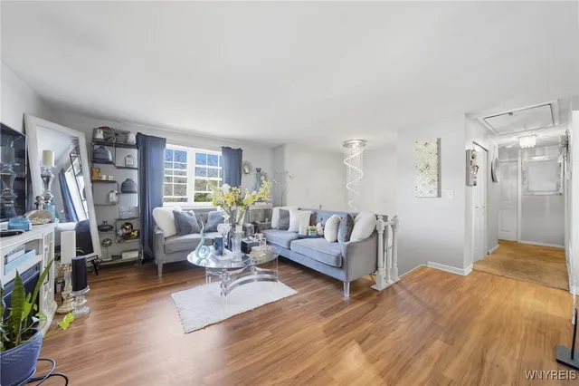 $229,900 | 6958 Academy Lane, Lockport Town, NY 14094