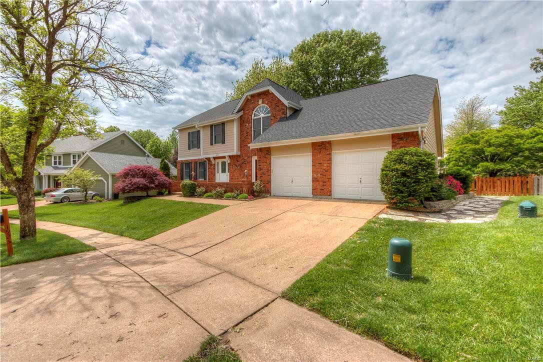 1925 Preston Ridge Drive Chesterfield, MO 63017 - Photo 2 of 45 Gallery Image 2