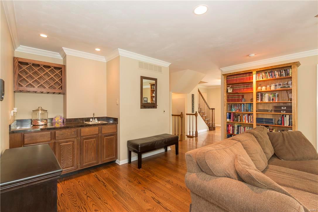 1925 Preston Ridge Drive Chesterfield, MO 63017 - Photo 12 of 45 Gallery Image 12