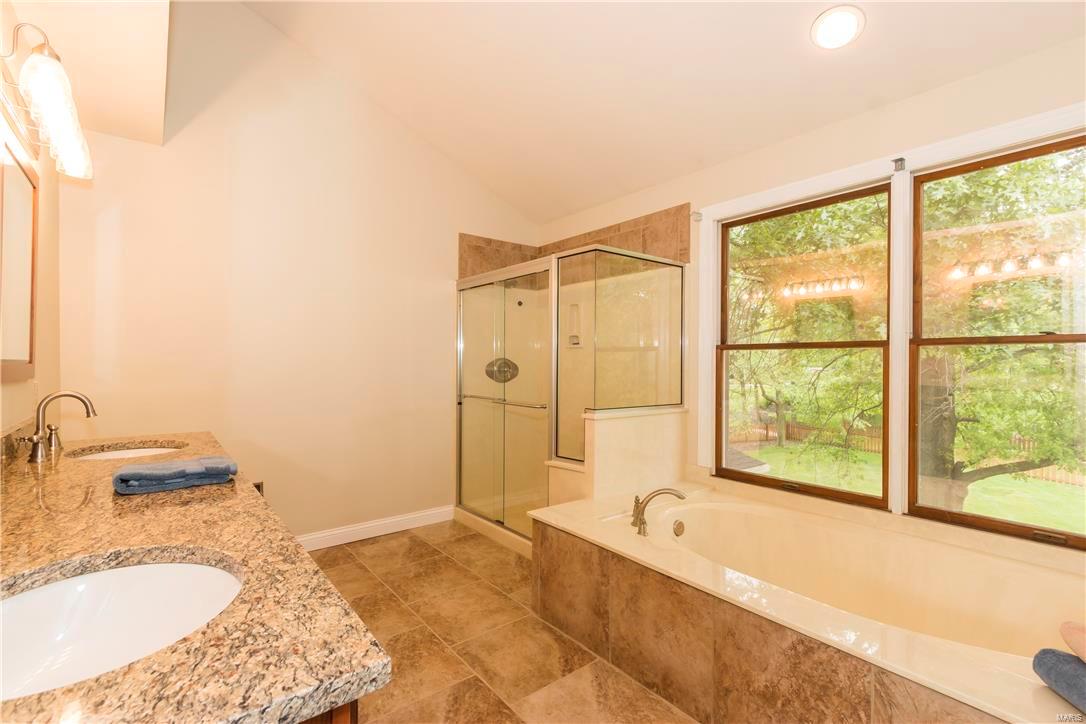 1925 Preston Ridge Drive Chesterfield, MO 63017 - Photo 24 of 45 Gallery Image 24