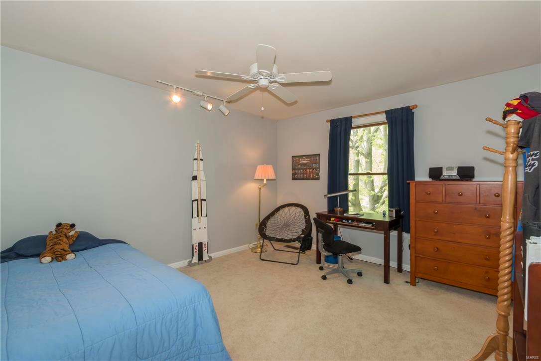 1925 Preston Ridge Drive Chesterfield, MO 63017 - Photo 28 of 45 Gallery Image 28