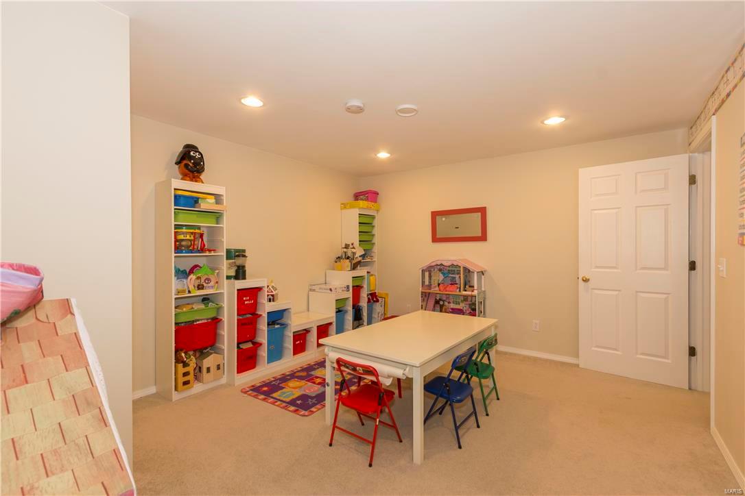 1925 Preston Ridge Drive Chesterfield, MO 63017 - Photo 31 of 45 Gallery Image 31