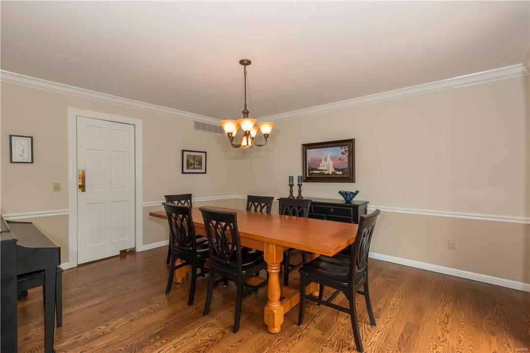 1925 Preston Ridge Drive Chesterfield, MO 63017 - Photo 6 of 45 Gallery Image 6
