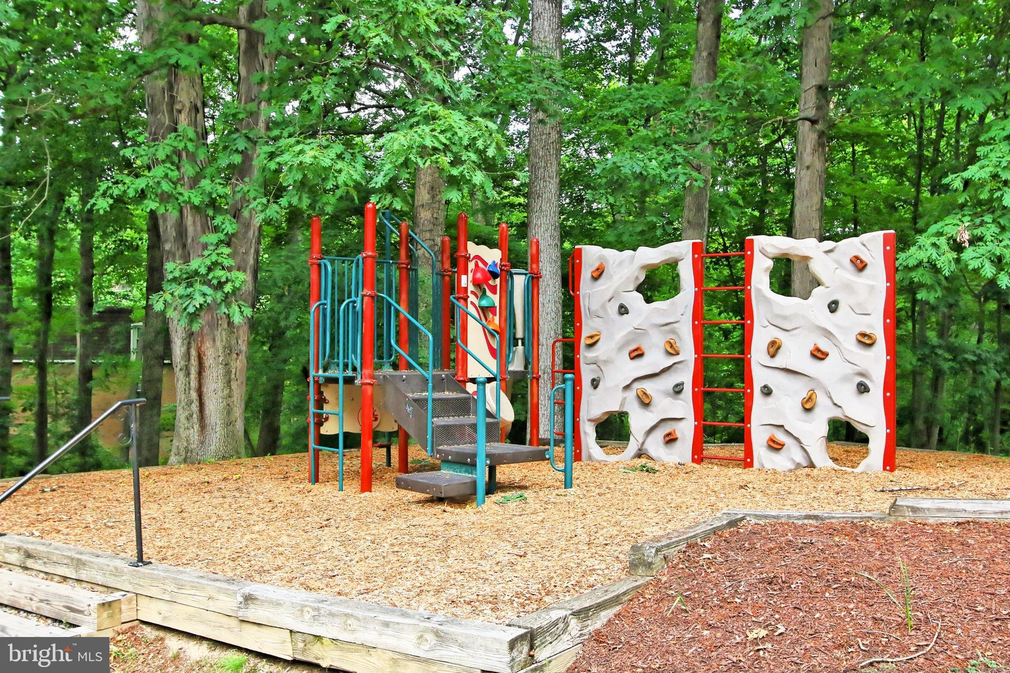 8318 K Kingsgate Road, Unit 545 Springfield, VA 22152 - Photo 41 of 56 Tot lot