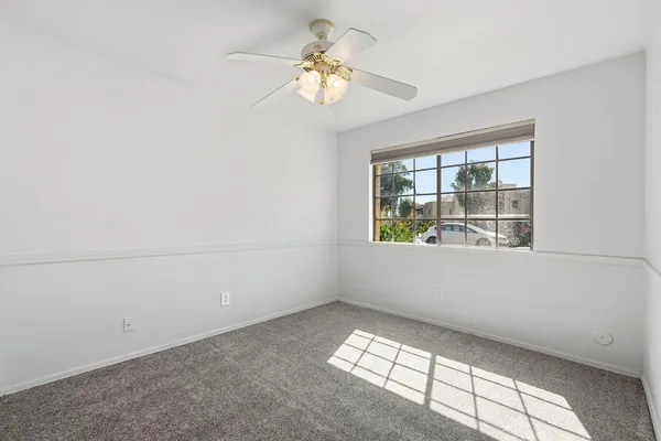 $1,550 | 2020 West Union Hills Drive, Unit 122, Phoenix, AZ 85027
