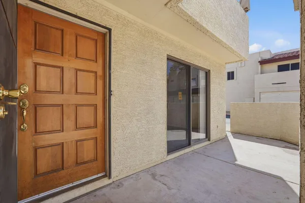 $1,550 | 2020 West Union Hills Drive, Unit 122, Phoenix, AZ 85027