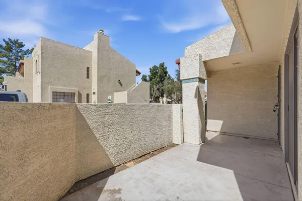 $1,550 | 2020 West Union Hills Drive, Unit 122, Phoenix, AZ 85027