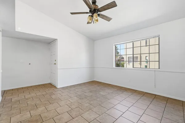 $1,550 | 2020 West Union Hills Drive, Unit 122, Phoenix, AZ 85027