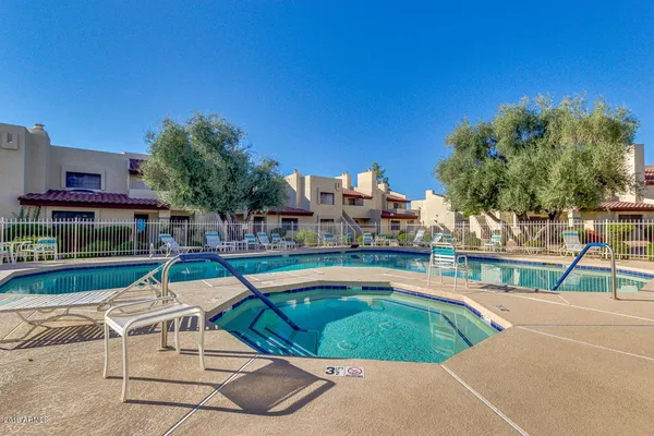 $1,550 | 2020 West Union Hills Drive, Unit 122, Phoenix, AZ 85027