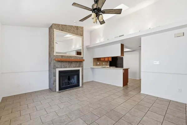 $1,550 | 2020 West Union Hills Drive, Unit 122, Phoenix, AZ 85027